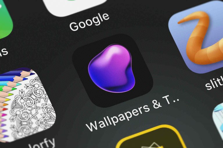 The 12 Best Wallpaper Apps for iPhone 2019