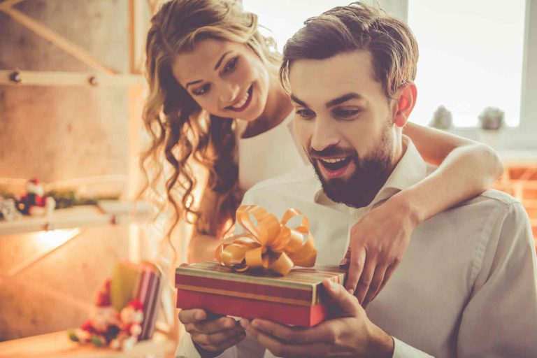 10 Most Useful Christmas Gifts For Boyfriends That They Really Need (2019)