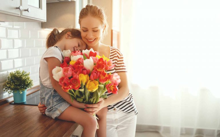 6 Gifts Ideas for Mother’s Day 2019 That Are Almost as Great as She Is