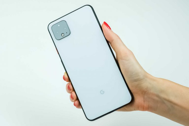 10 MUST HAVE Pixel 4/4 XL Accessories in 2019!
