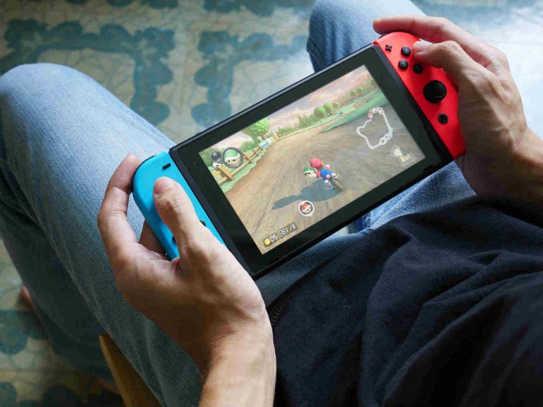 Why Does Your Nintendo Switch & Nintendo Switch Lite Need A Screen Protector?
